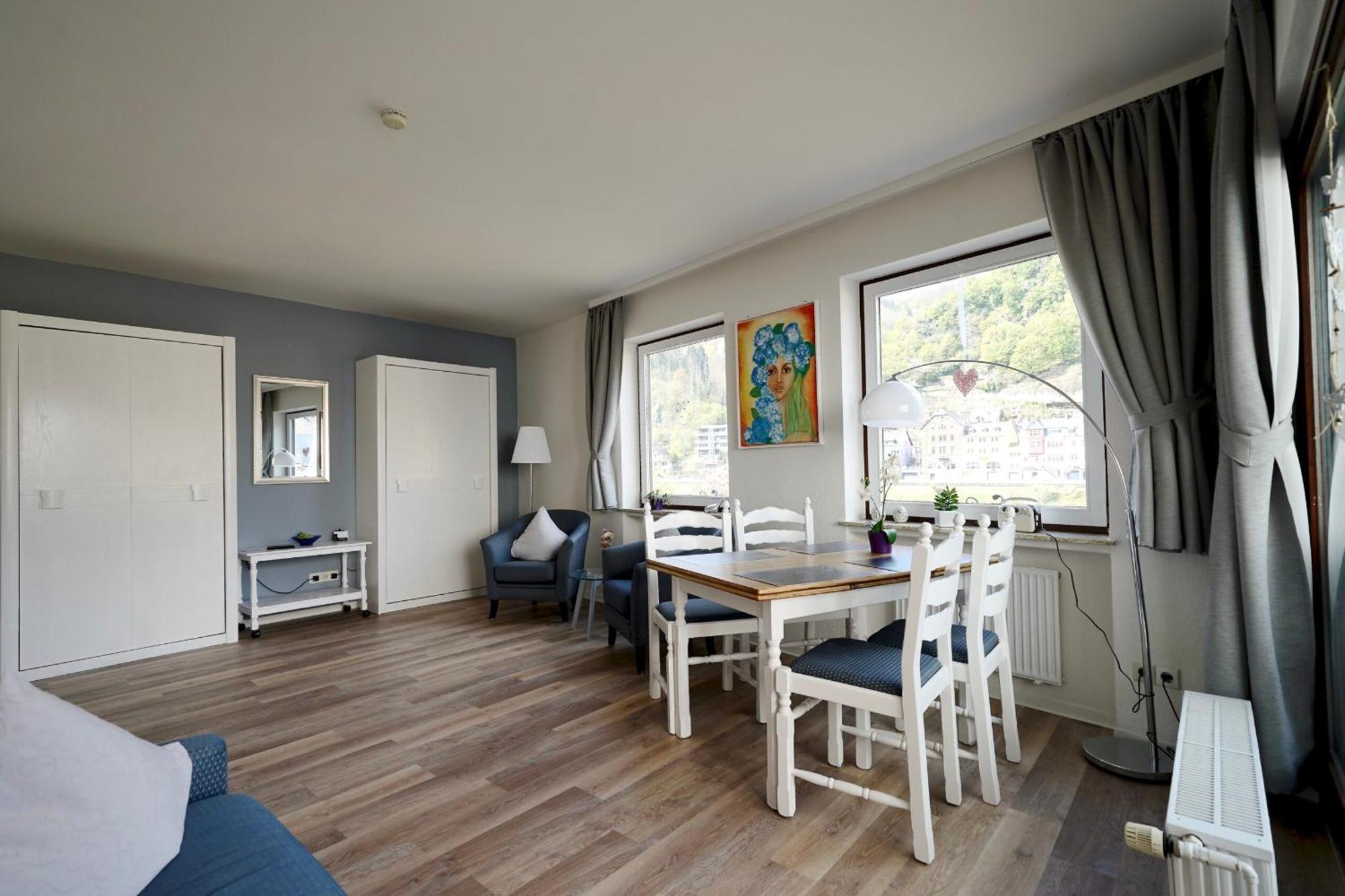 Apartments Haus Daniela Кохем Екстериор снимка